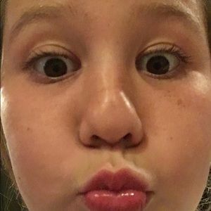 Meet your Posher, Gabriella